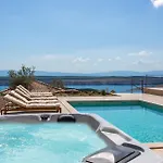 Pet Friendly In Holiday home *