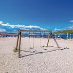 Дом отдыха Pet Friendly In *